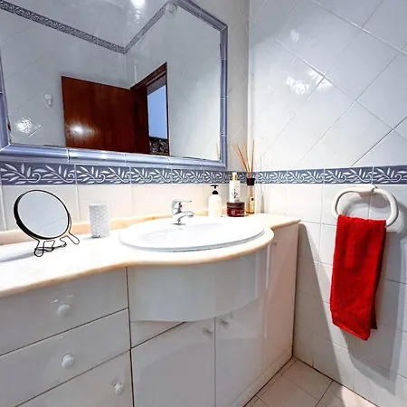 Apartment Big Luminous 4 Bedroom House Oeiras