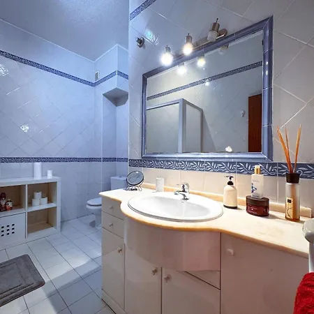 Big Luminous 4 Bedroom House *