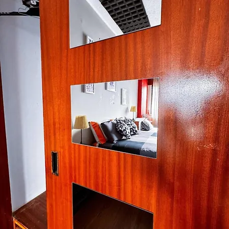 Big Luminous 4 Bedroom House * Oeiras