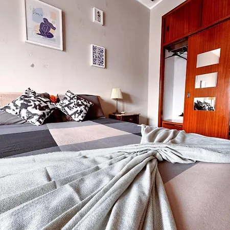 Appartamento Big Luminous 4 Bedroom House Oeiras